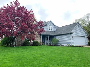 10805 Lone Eagle Way, Fort Wayne, IN 46845