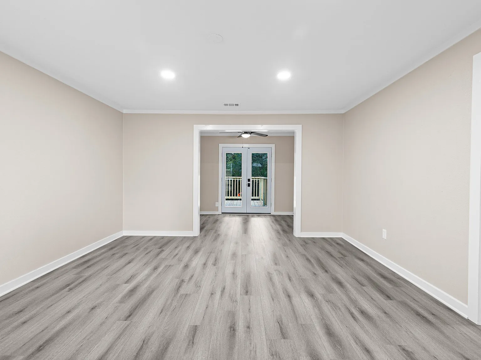 3 bed, 2.0 bath, 1200 sqft, $1,950 — Photo 4