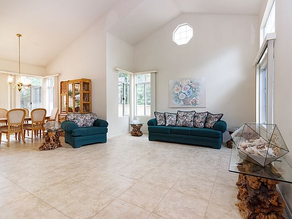 4th image of 10042 Mallow Dr