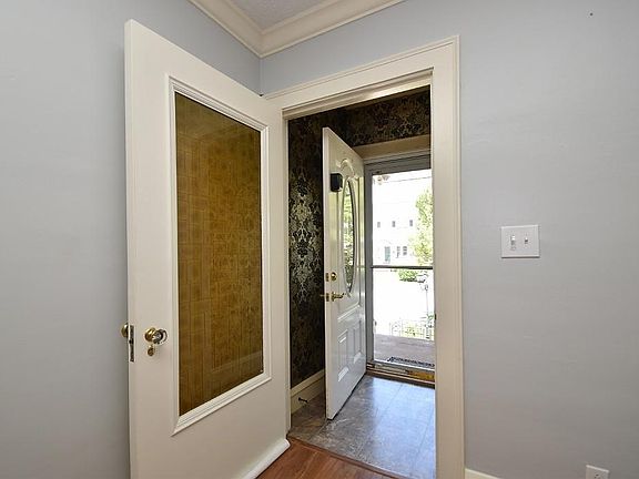 5th image of 14535 Garfield Ave #Lwr