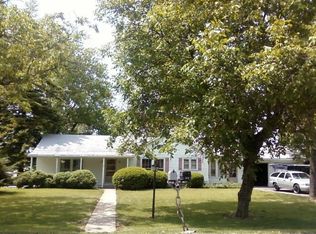 25 Mount Vernon Dr, Fairview Heights, IL 62208