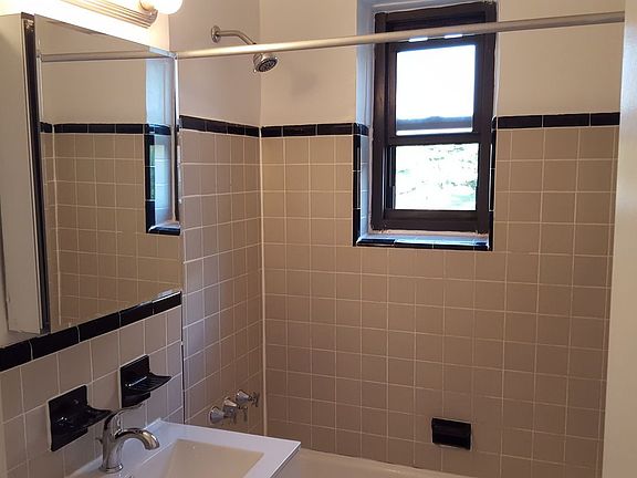5th image of 21207 75th Ave APT 3N