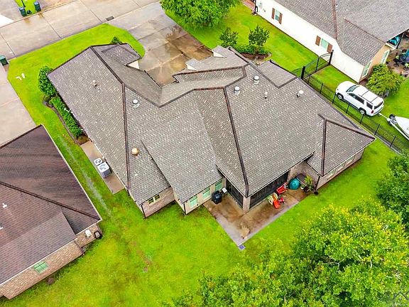 3rd image of 2891 Quiet Oak Pl
