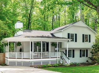1109 Theresa Ct, Raleigh, NC 27615
