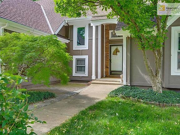 3rd image of 7301 W 57th St