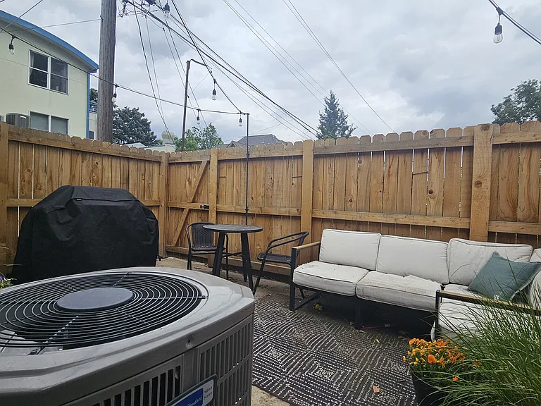2624 W 33rd Ave — Photo 14