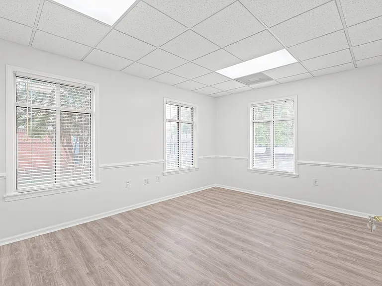10316 Feldfarm Ln — Photo 17
