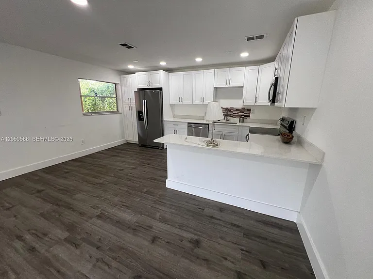 4111 Stirling Rd #209 — Photo 9