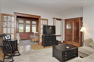 4th image of 369 Hubbard St