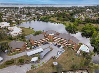2067 W Lakeview Blvd APT D8, Fort Myers, FL 33903