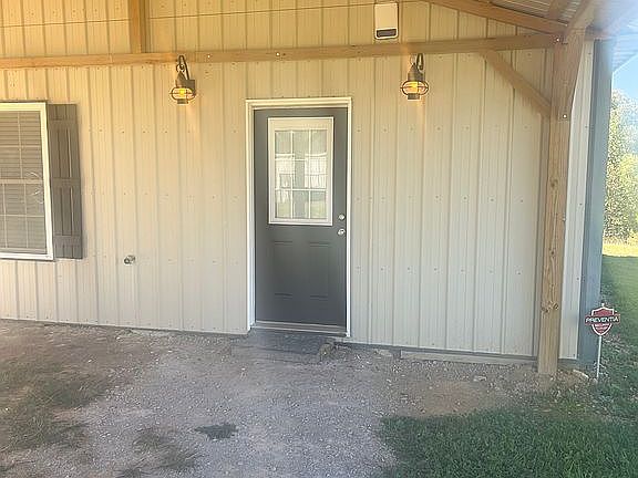 3rd image of 3247 Woolard Rd