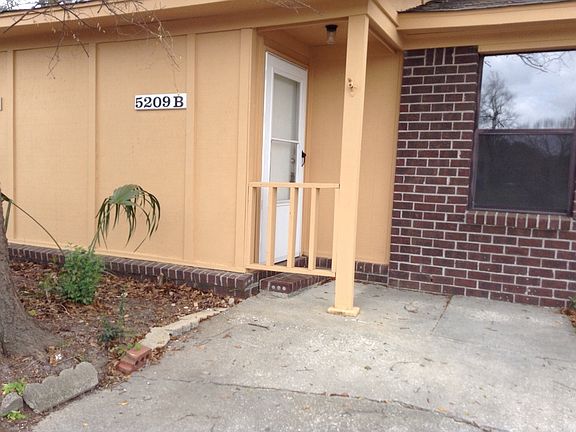 3rd image of 5209 Napoleon Dr APT B