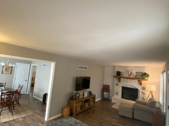 3rd image of 2932 Monterey St