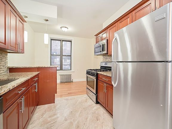 2nd image of 611 W 177th St #4A
