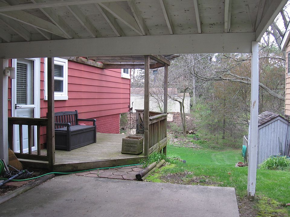 1st image of 23043 Lake Way