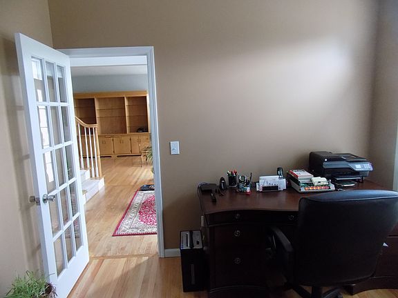 5th image of 6 Wallbrook Ct