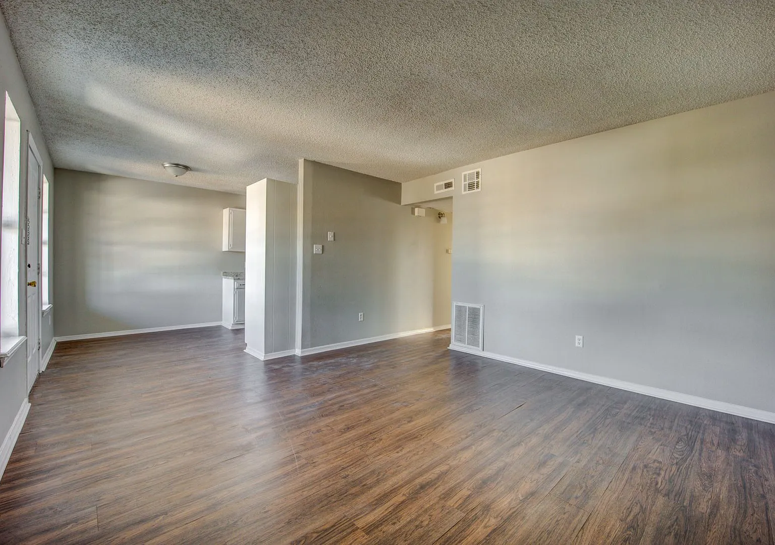 The Dogwood: 1 & 2 Bedroom Apartments — Photo 1