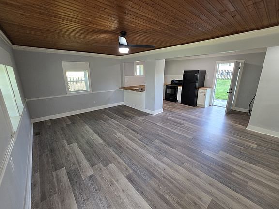 5th image of 8988 Lyles Rd