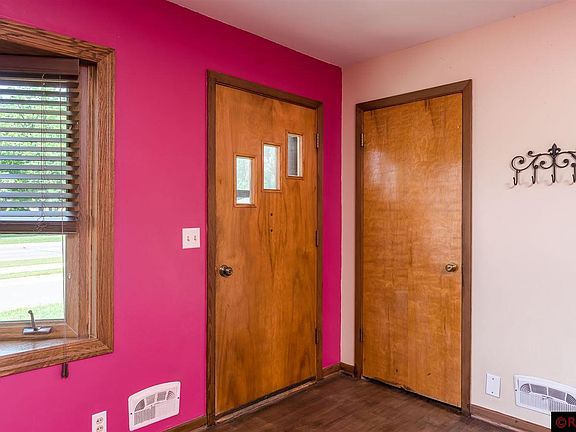 2nd image of 1003 N Washington Ave
