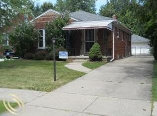 20871 Beaufait St, Harper Woods, MI