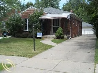 20871 Beaufait St photo 1