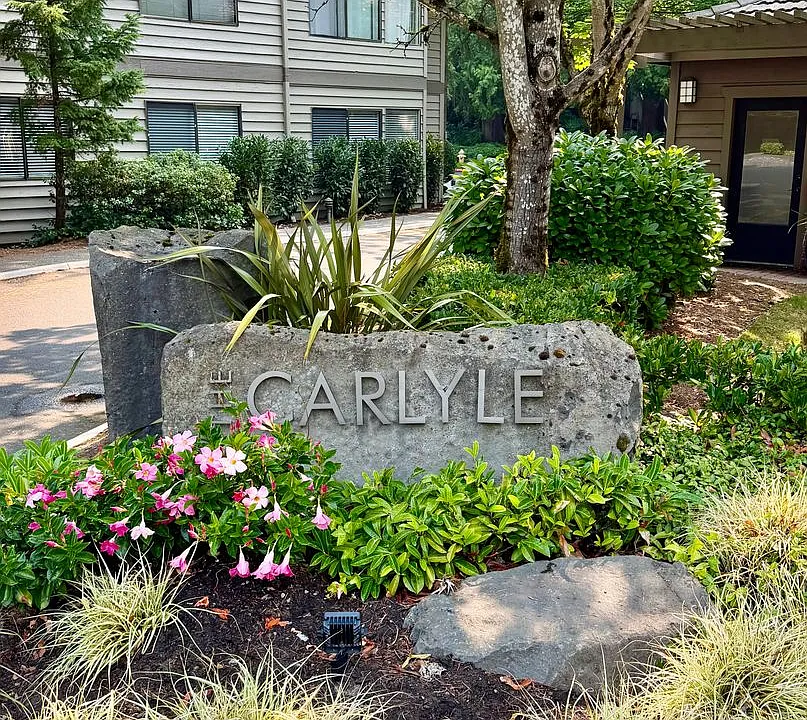 1276 Bellevue Way NE #4