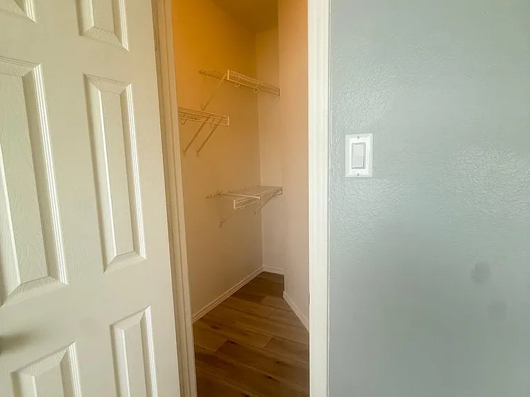 1900 Scofield Ridge Pkwy #2103 — Photo 14