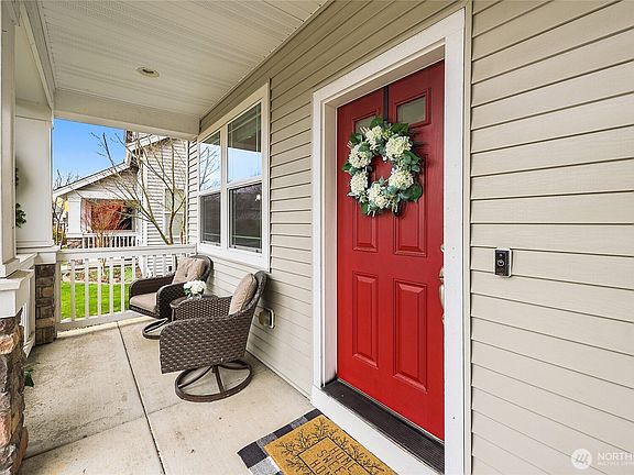 3rd image of 8422 28th Street NE