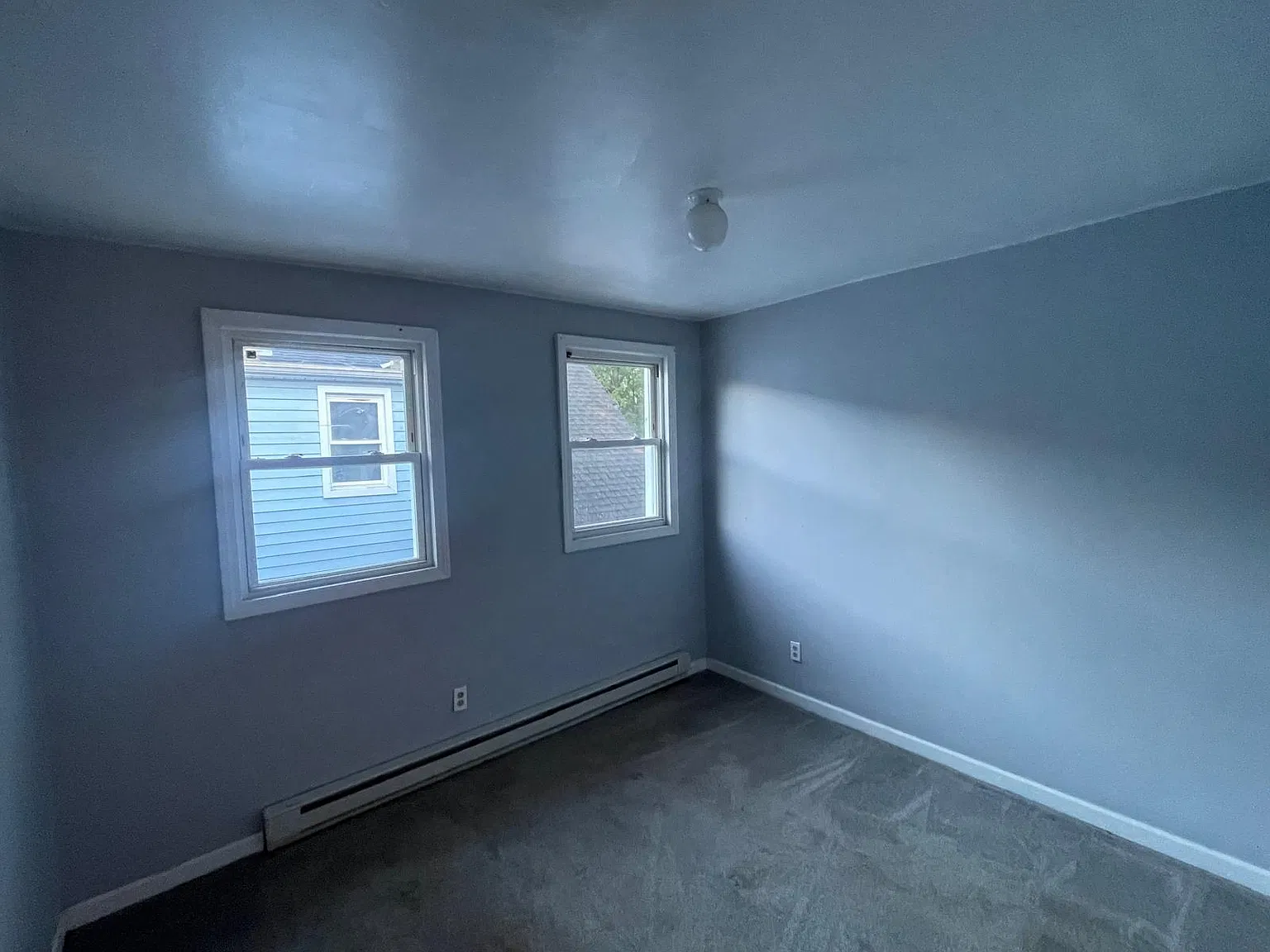 3 bed, 1152 sqft, $1,800 — Photo 2