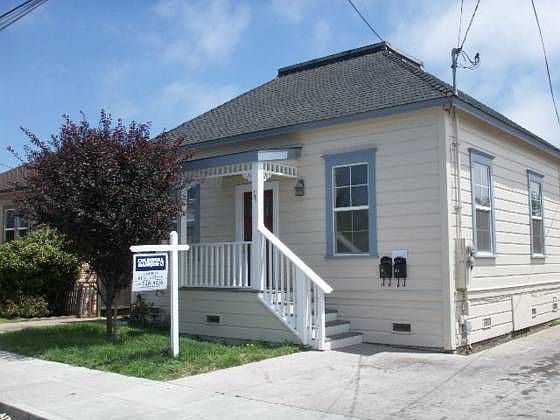 1st image of 131 6th St #A