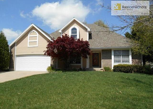 1st image of 2304 NW Ashurst Dr