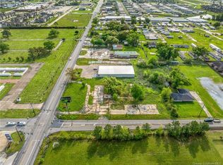 2323 Country Club Rd, Lake Charles, LA 70605
