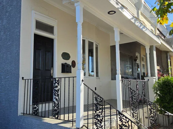 3637 Reed St, Philadelphia, PA 19146
