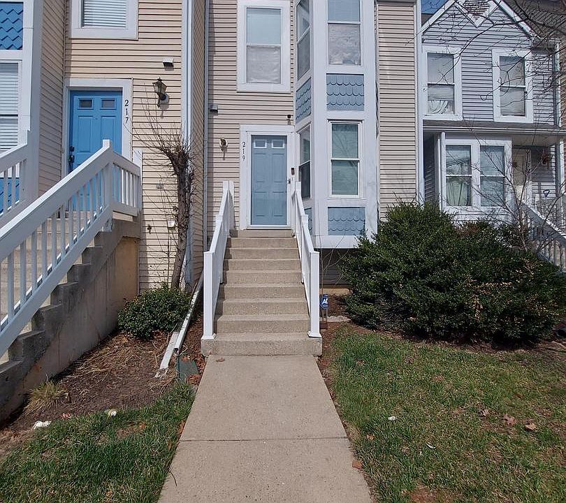 1st image of 219 Sycamore Ridge Rd