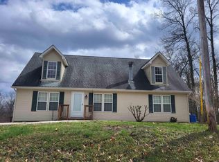 62 Hayes Rd, Bedford, IN 47421