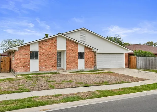 5721 Cresthaven Dr Photo 1
