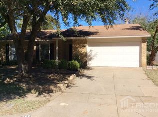 3728 Bee Tree Ln, Fort Worth, TX 76133