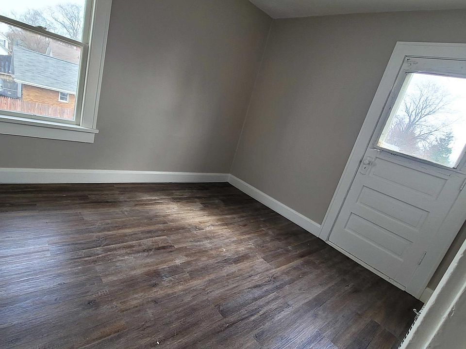 1st image of 555 S Main St #555