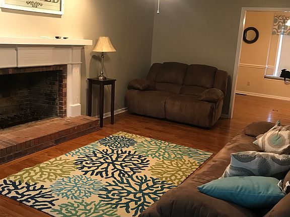 4th image of 6155 McNutt Dr