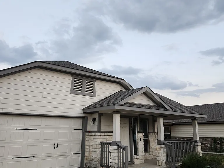 18519 Bandelier Dr — Photo 2