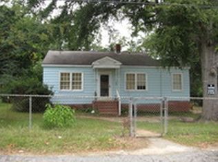 90 Farrell St, Williston, SC 29853