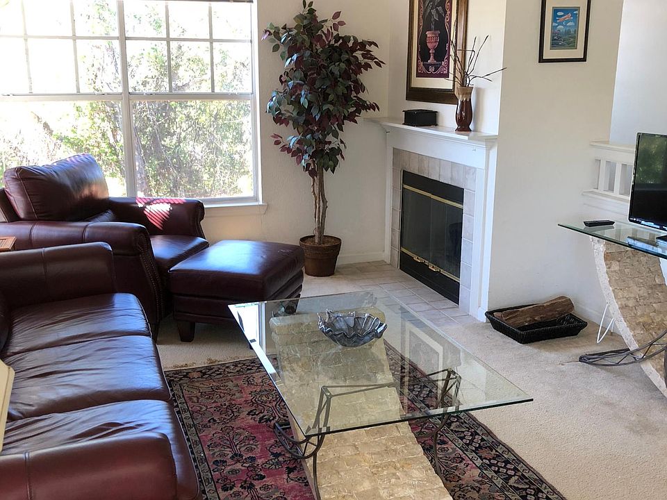 1st image of 1121 Arbor Lakes Cir