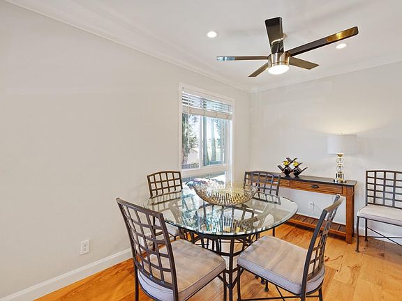 5th image of 801 N Humboldt St APT 202