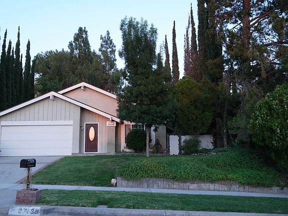 2nd image of 27636 Ennismore Ave