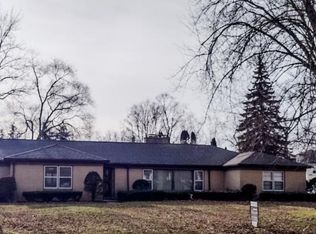 523 W Sherman St, Caro, MI 48723