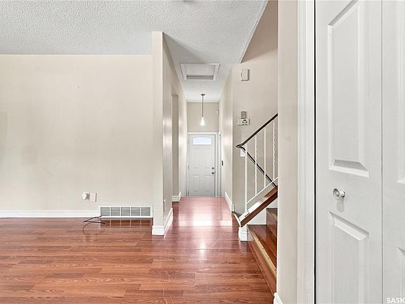 4th image of 145 Dalgliesh DRIVE