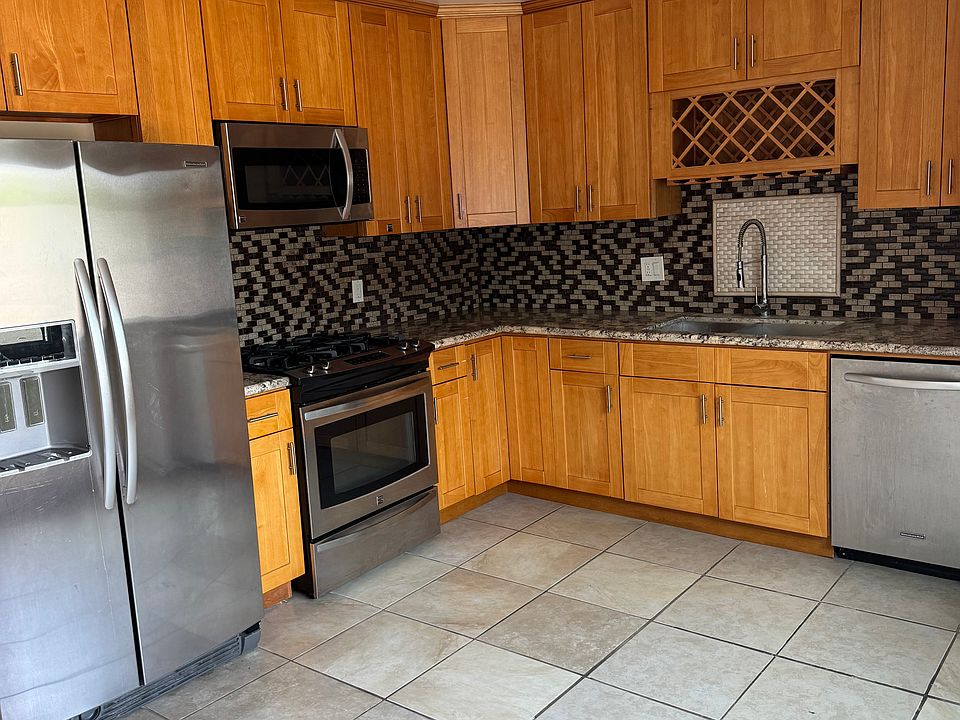 1st image of 41 Victoria Ln #B