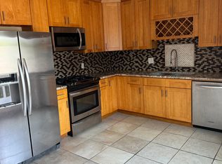 41 Victoria Ln #B, Sierra Madre, CA 91024