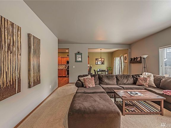 3rd image of 11822 58th Ave NE