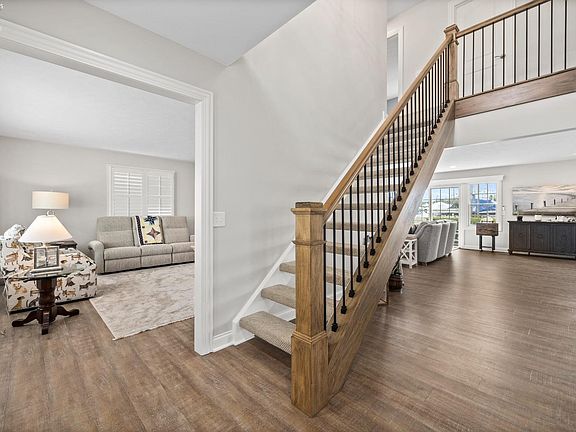 3rd image of 5125 Park Dr